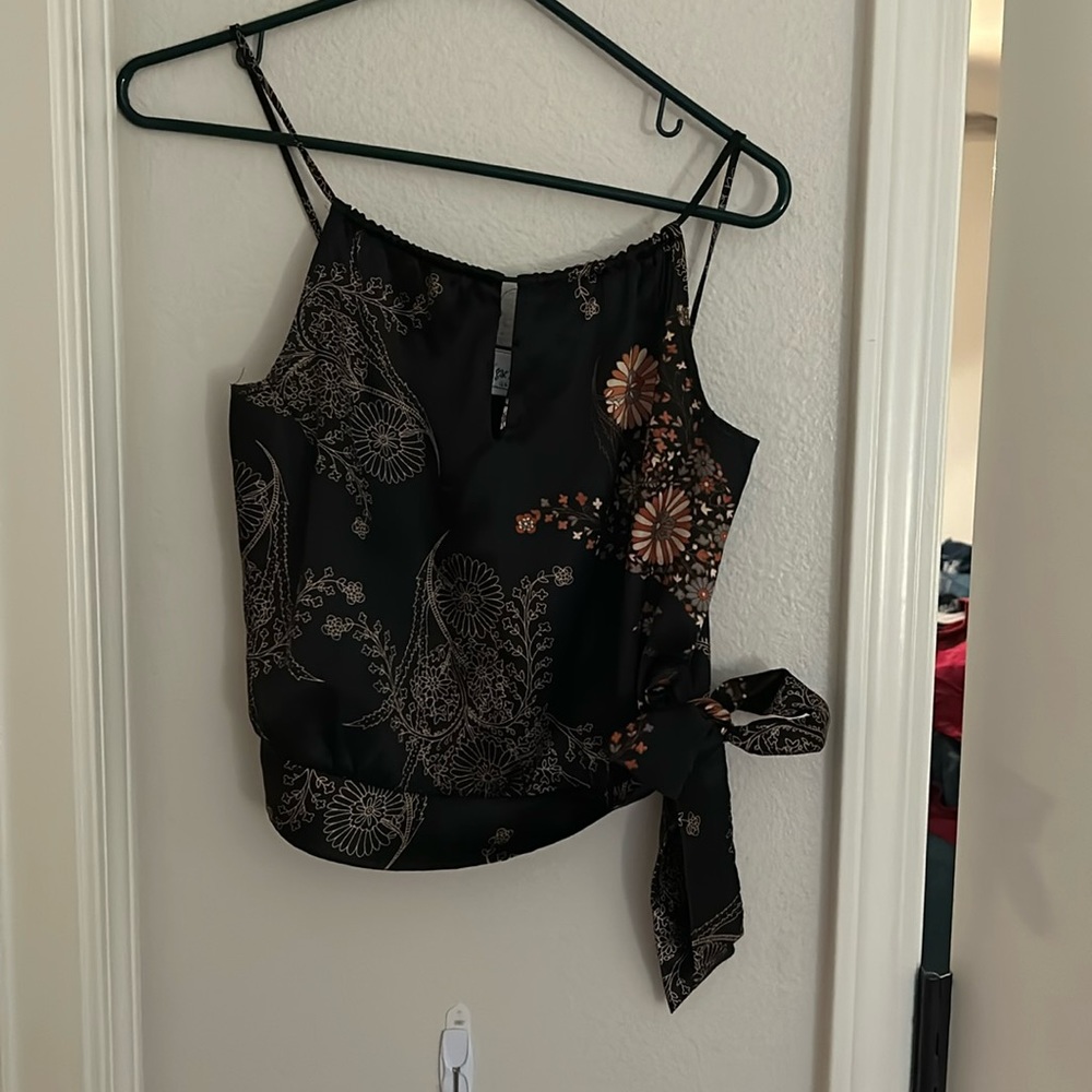Floral, black, cropped spaghetti strapped top M